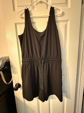 Lou & Grey Black Sleeveless Romper with Scoop Neck